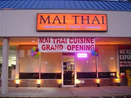 Mai Thai Cuisine storefront on Sunset Boulevard.